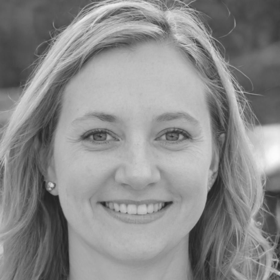 Valentina Esperanza, Directora de Estrategia Financiera